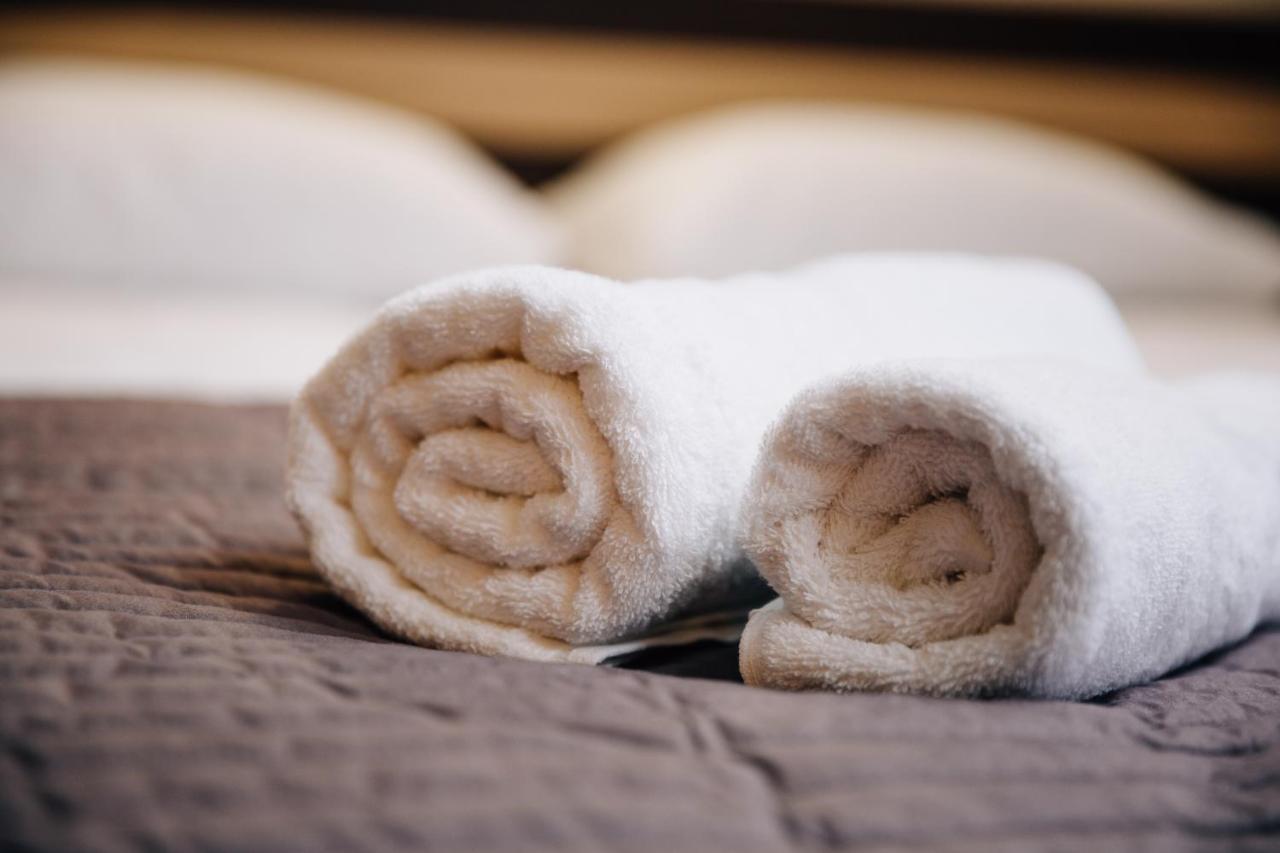 Роляда Hotel Tysmenytsia Eksteriør billede